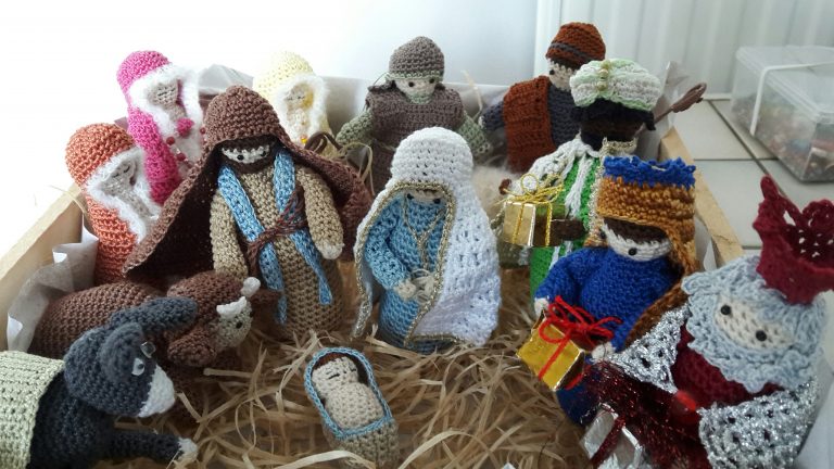 UNE CRECHE DE NOEL TOUT AU CROCHET – La Petite Coccinelle Rêveuse